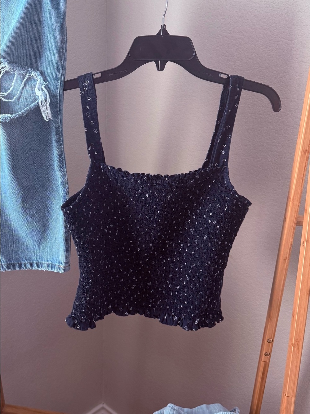 MEDIUM- Madewell Lucie Navy Floral Smocked Tank